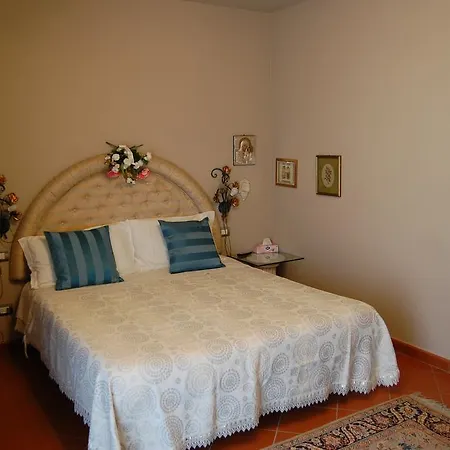 בית הארחה Lucrezia
