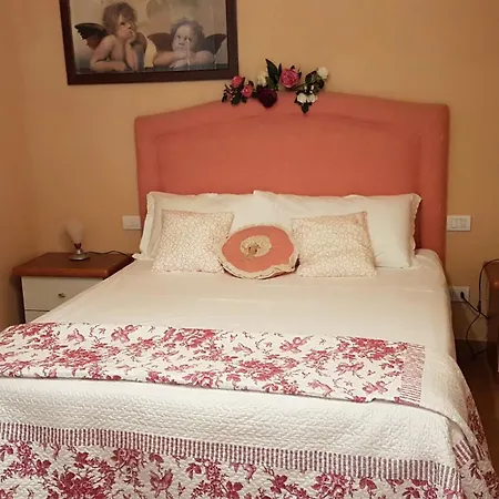 Lucrezia 3* רג'לו